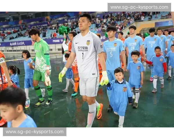 绝版青春：当金陵蓝遇上巴渝红，苏宁与重庆的绿茵史诗